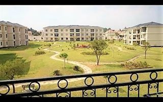 3 Bedroom Apartment in Summerset