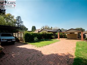 3 Bed House in Brackendowns