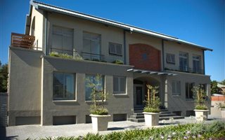 106 m² Commercial space in Durbanville Central