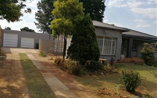 4 Bedroom House in Petersfield