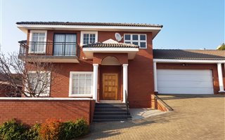 3 Bedroom Townhouse in Pentagon Park