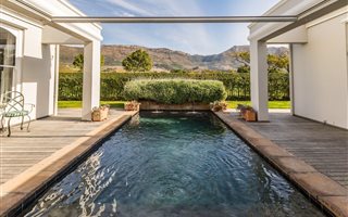 4 Bedroom House in Steenberg Golf Estate