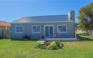 3 Bedroom House in Sandbaai