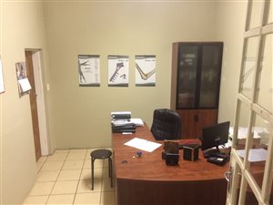 Office space in Eldoraigne