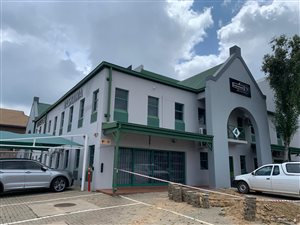 1418 m² Industrial space in Halfway House