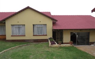 3 Bedroom House in Ridgeway