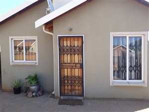 3 Bed House in Mahube Valley