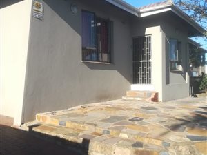 4 Bed House in Bluff