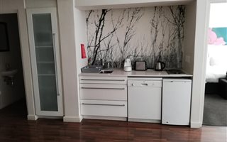 1 Bedroom Apartment in Green Point