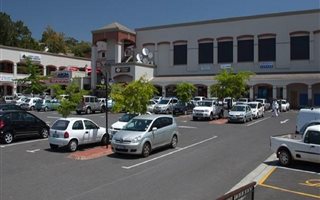 112 m² Commercial space in Durbanville Central