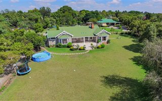 1.2 ha Smallholding in Kyalami AH
