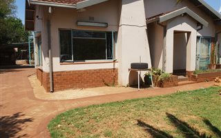 3 Bedroom House in Valhalla