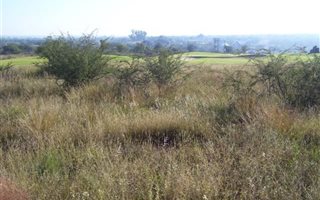 1120 m² Land available in Pebble Rock