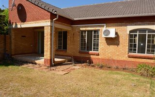2 Bedroom Townhouse in Equestria