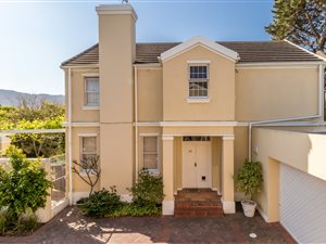3 Bed House in Constantia