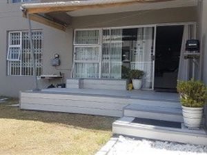 2 Bedroom House in Blouberg Sands