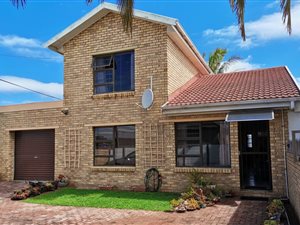 3 Bed Townhouse in George South