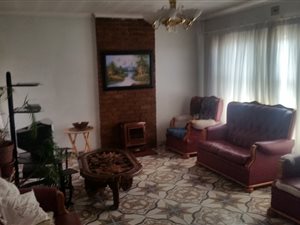 3 Bedroom House in Vanderbijlpark CE5