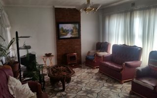 3 Bedroom House in Vanderbijlpark CE5
