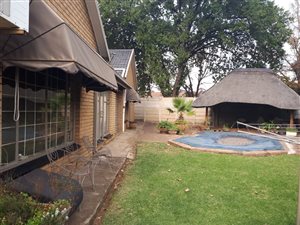 4 Bed House in Flora Gardens