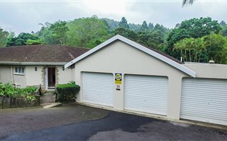 4 Bedroom House in Cowies Hill