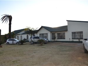 4.6 ha Farm in Hillside AH