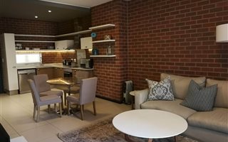 2 Bedroom Apartment in Rosebank