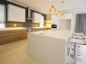 4 Bedroom House in Parel Vallei