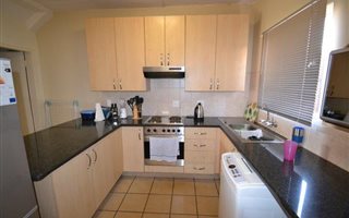 2 Bedroom Duplex in Silver Lakes