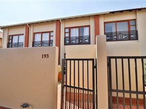 2 Bed Townhouse in Pretorius Park