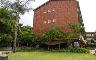 2 Bedroom Apartment in Groenkloof