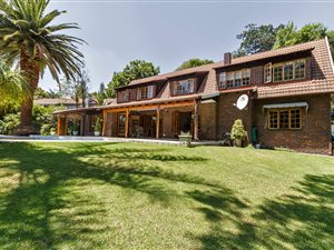 4 Bedroom House in River Club