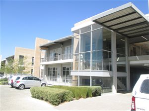 324 m² Commercial space in Carlswald Estate