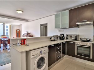 2 Bed Apartment in Claremont Upper
