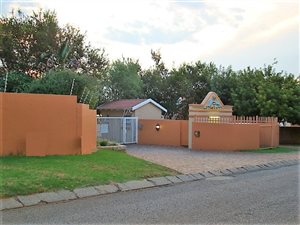 4 Bed Duplex in Allens Nek