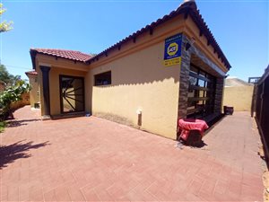 4 Bed House in Philip Nel Park