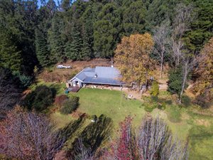 4.9 ha Smallholding in Underberg