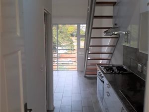 Bachelor apartment in Morningside