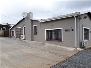 355 m² Office Space in Howick