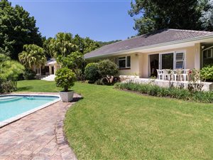 4 Bed House in Bishopscourt
