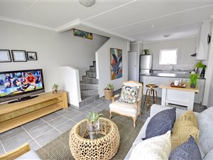 2 Bed Townhouse in Kuilsriver