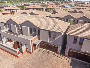2 Bed Duplex in Ebotse Estate