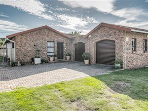 5 Bed House in Rowallan Park and surrounds