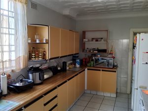 4 Bed House in Orange Grove