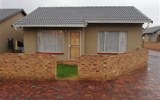 2 Bedroom Simplex in Ormonde