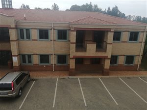 15.6099996566772 m² Office Space in Kyalami