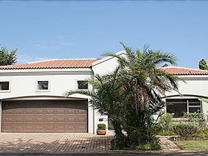 4 Bedroom House in Dainfern