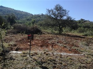 875 m² Land available in Broederstroom