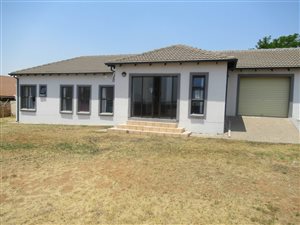 3 Bed House in Thatchfield