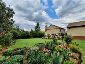 3 Bed Townhouse in Rietvlei Heights Country Estate